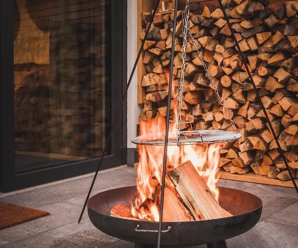 Апартаменти Lodge7 By Woods *